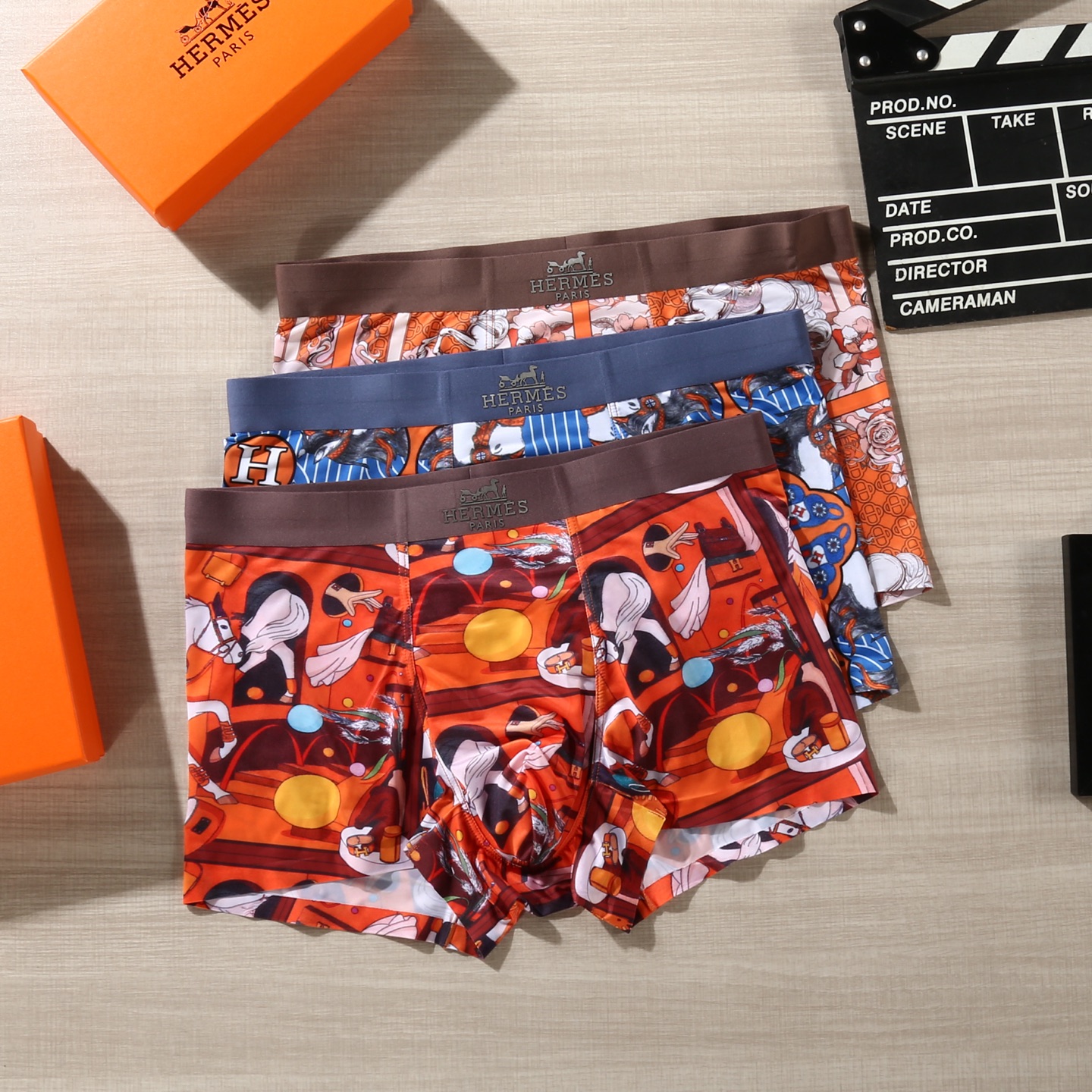 新品！（立体硅胶）Hermes 爱马仕！原单品质！潮流奢品 ！轻薄透气设计，精品盒装男士内裤！外贸国外订