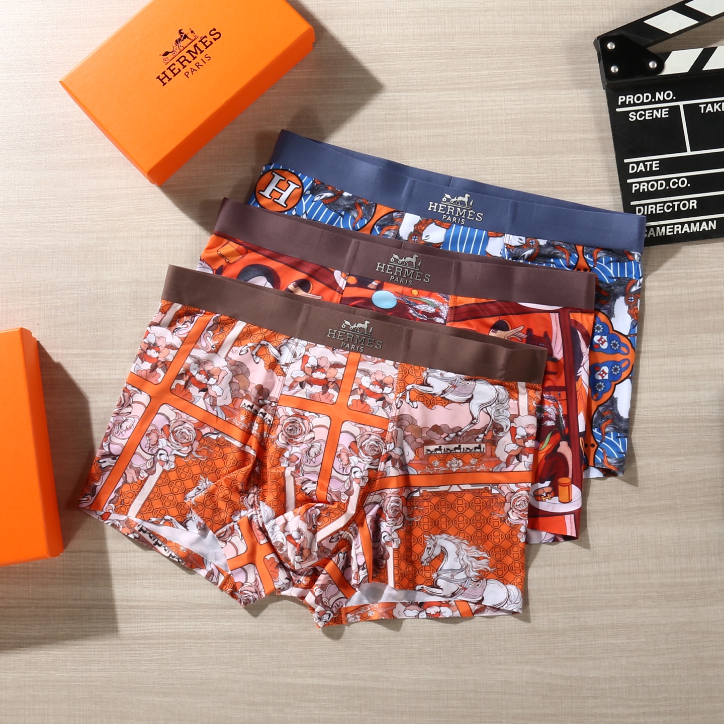 新品！（立体硅胶）Hermes 爱马仕！原单品质！潮流奢品 ！轻薄透气设计，精品盒装男士内裤！外贸国外订