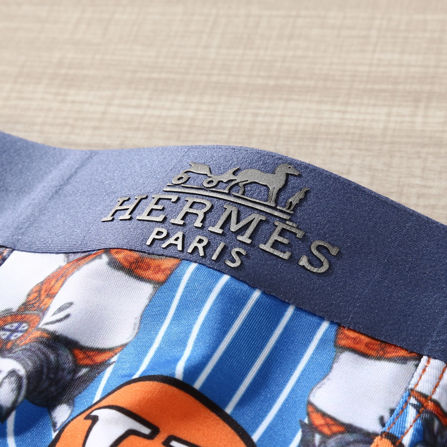 新品！（立体硅胶）Hermes 爱马仕！原单品质！潮流奢品 ！轻薄透气设计，精品盒装男士内裤！外贸国外订