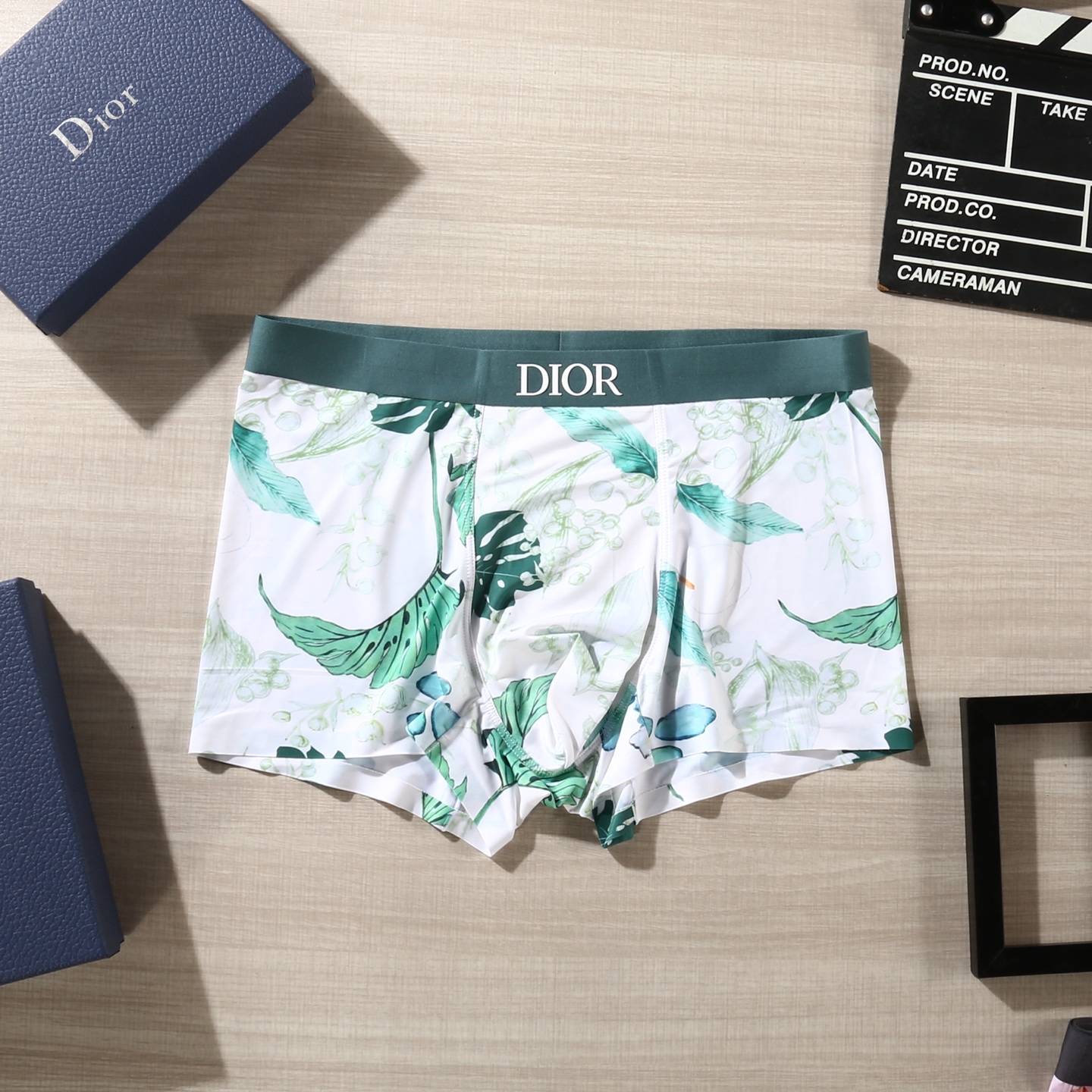 新品！（立体硅胶）DIOR 迪奥！原单品质！潮流奢品 ！轻薄透气设计，精品盒装男士内裤！外贸国外订单，高