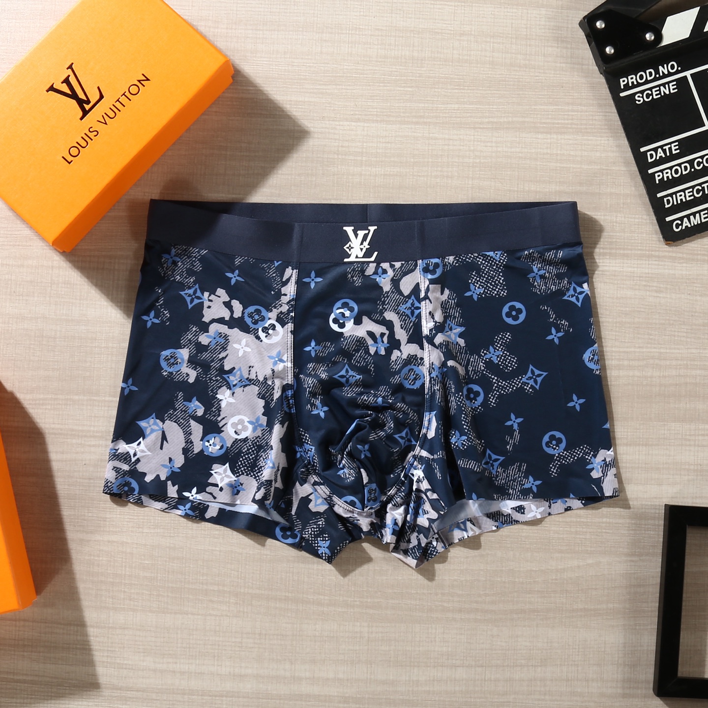 🔥🔥🔥新品！（立体硅胶）LOUIS VUITTON  LV路易威登！原单品质！潮流奢品 ！轻薄透气设计，
