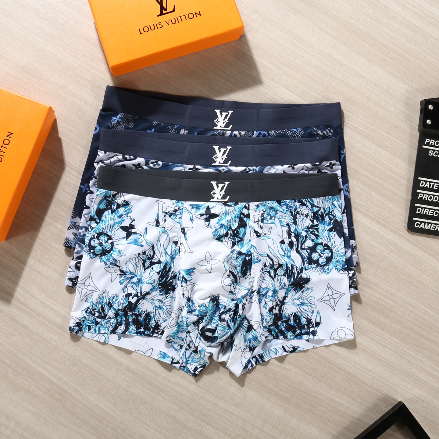 🔥🔥🔥新品！（立体硅胶）LOUIS VUITTON  LV路易威登！原单品质！潮流奢品 ！轻薄透气设计，