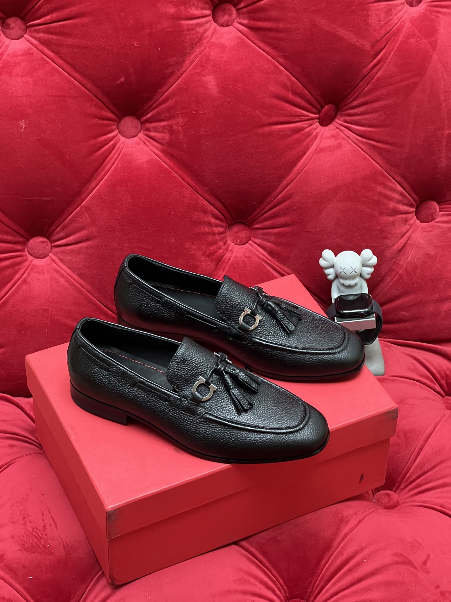 Salvatore Ferragamo Men's Leather Loafers with Tassel Detail - Black 4 i1756110654172 3932 0 2