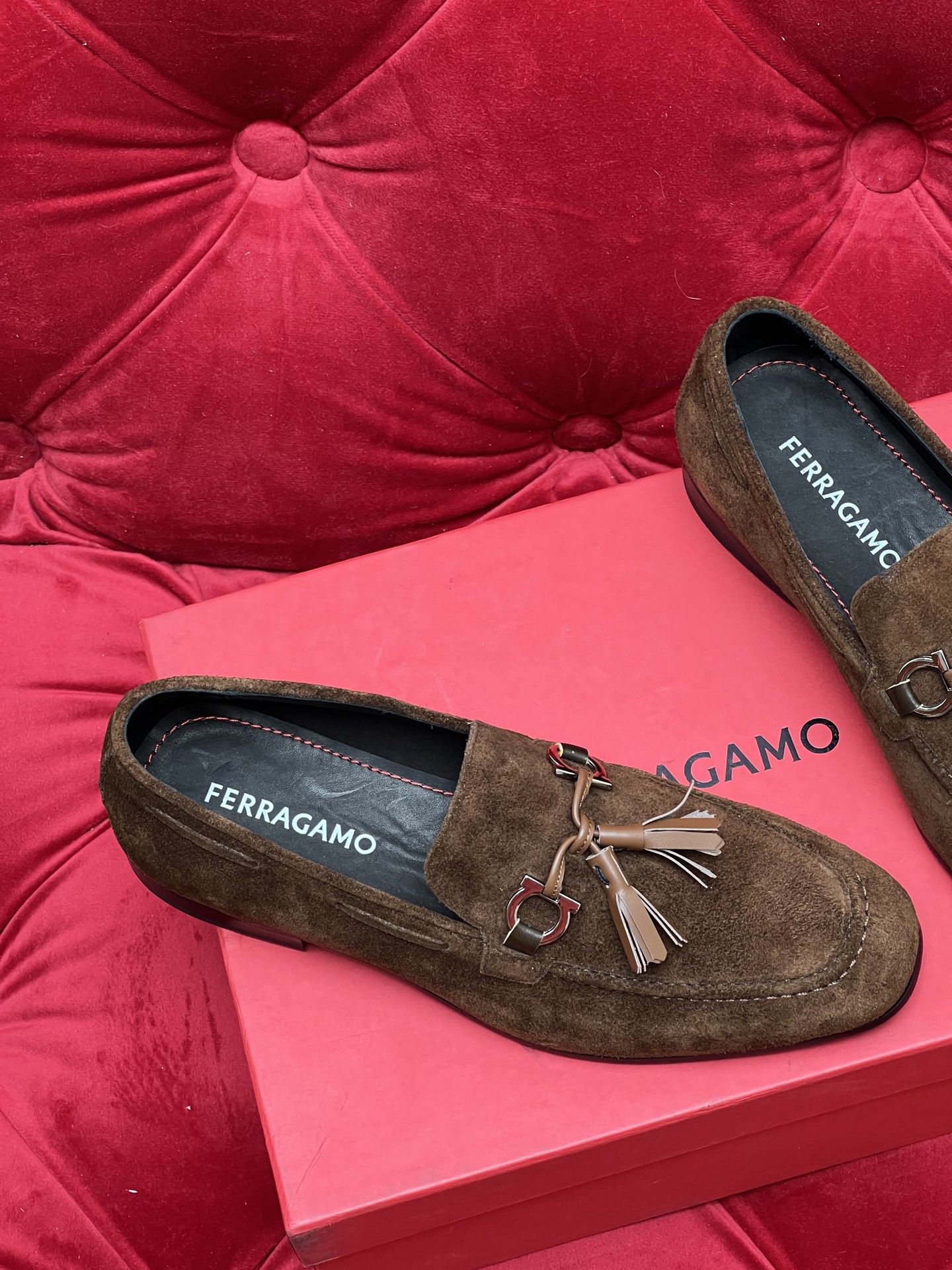 Salvatore Ferragamo Men's Brown Suede Loafer with Tassel Accent Slip-On Shoes 8 i1756110768972 2190 0 6