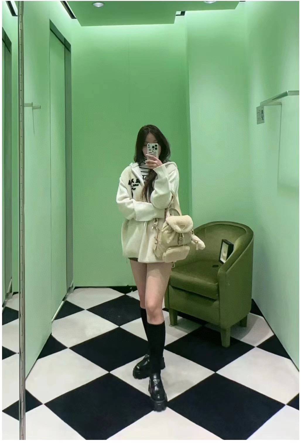 Upper body picture! pradas new wool and parachute pure original backpack, officially on sale 1BZ074 The practicality of Re-Nylon and the softness