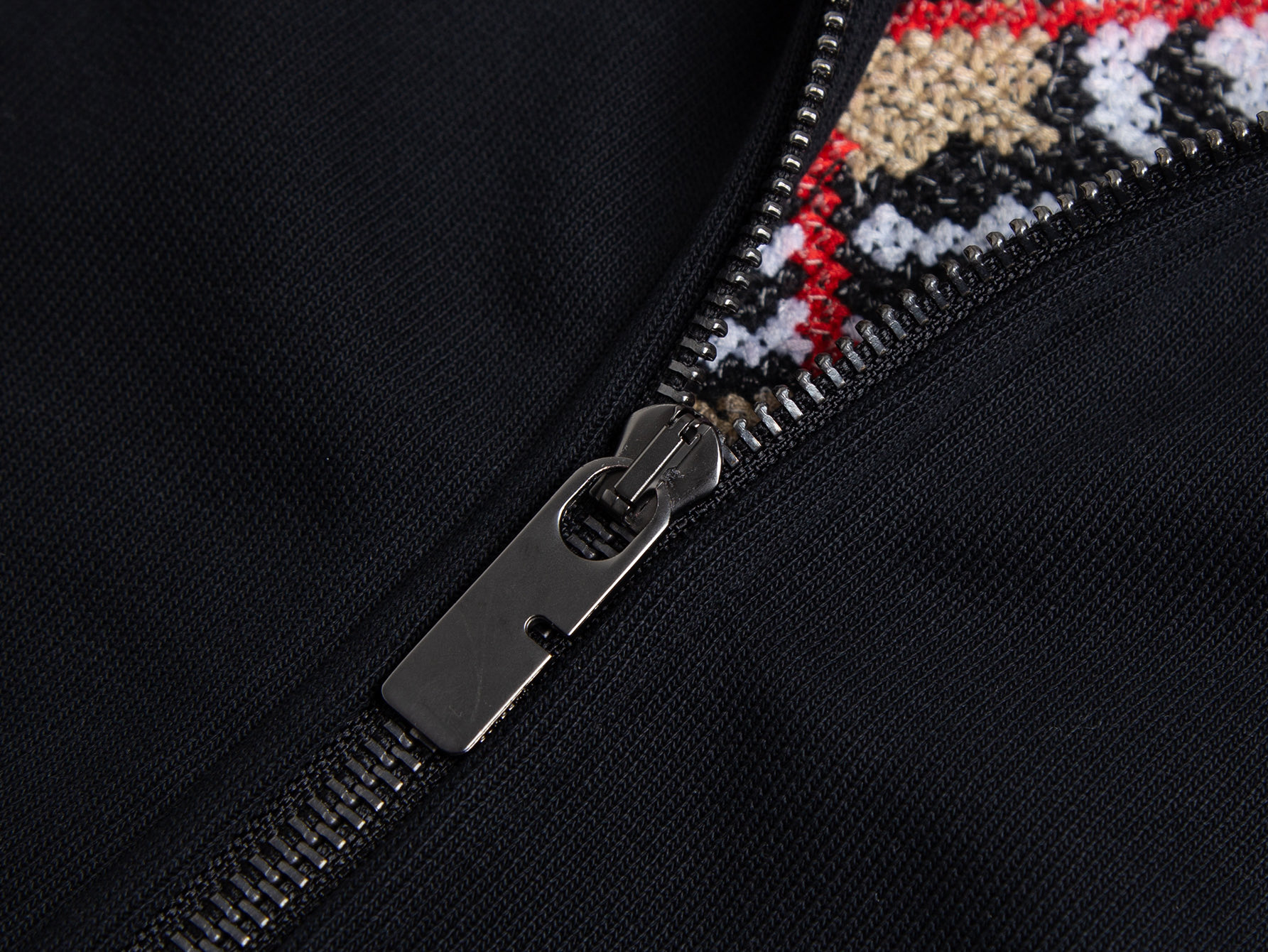 Burberry Bur巴宝莉官网 款 背后战马精密刺绣磨毛抓绒加厚款外套