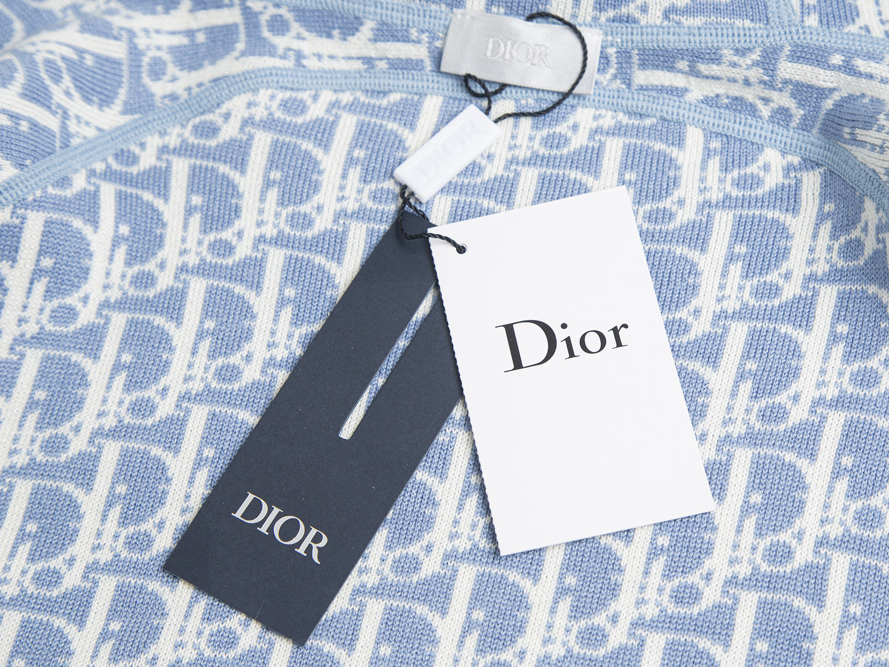 Dior Dior迪奥官网 款 双面可穿不同风格字母Logo提花羊绒混纺连帽毛衣外套