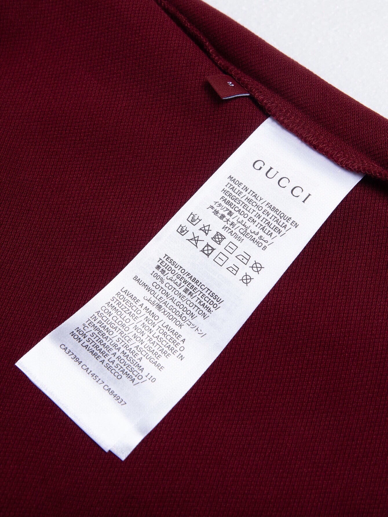 Gucci Gucci 同步上新 款字母刺绣翻领POLO衫