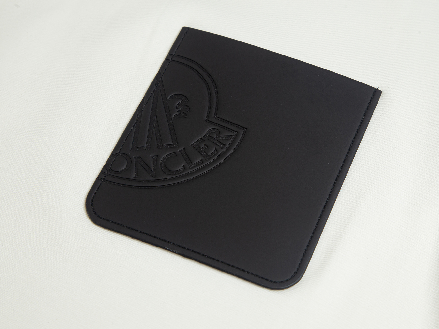 Moncler Moncler蒙口官网 款 真皮口袋logo标宽松 短袖T桖