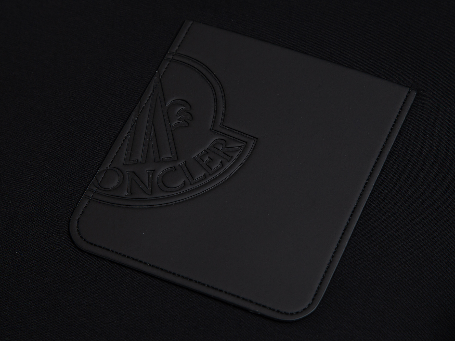 Moncler Moncler蒙口官网 款 真皮口袋logo标宽松 短袖T桖