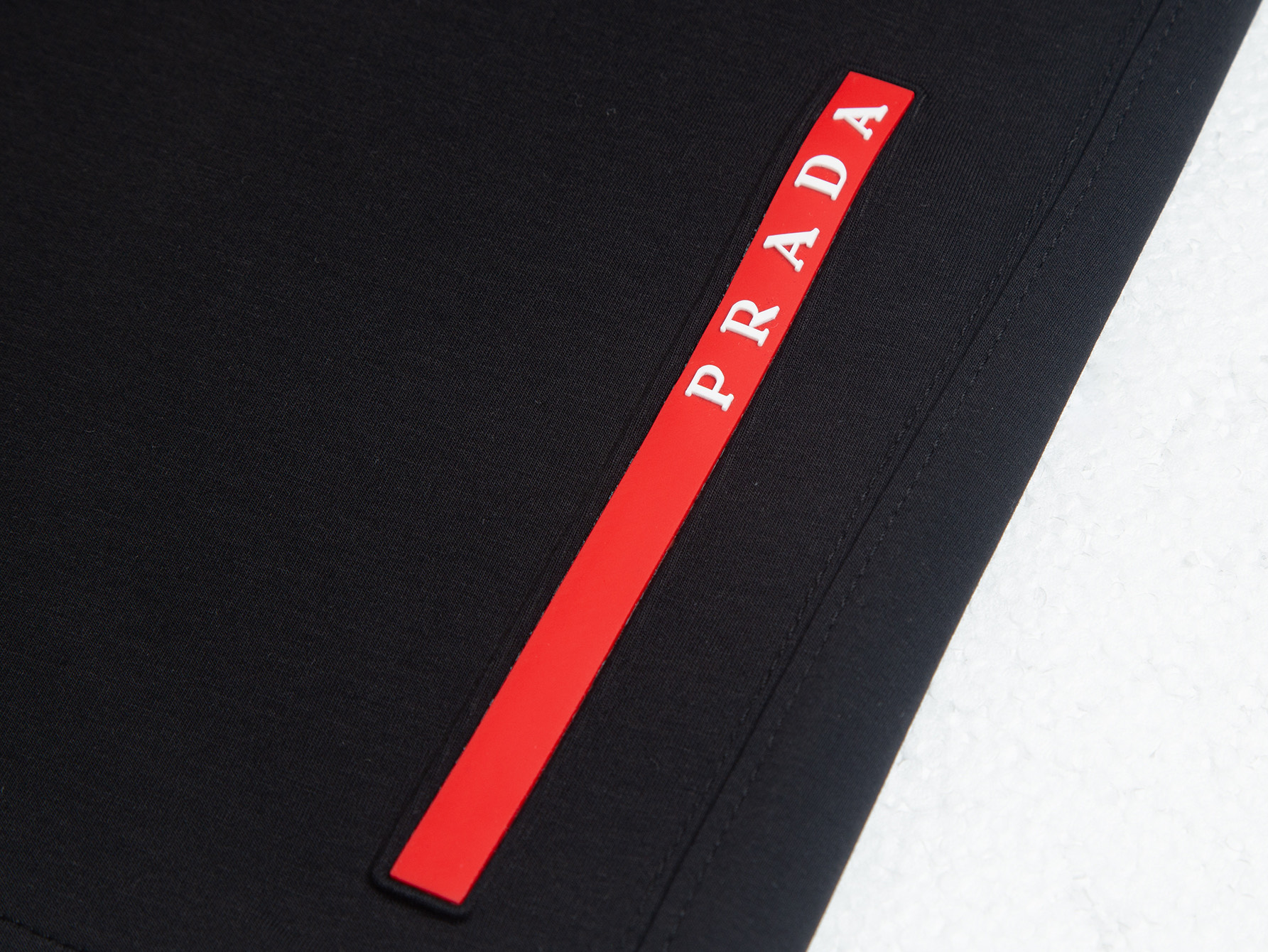 Prada Prada普拉达 官网 款 标识Logo宽松短裤