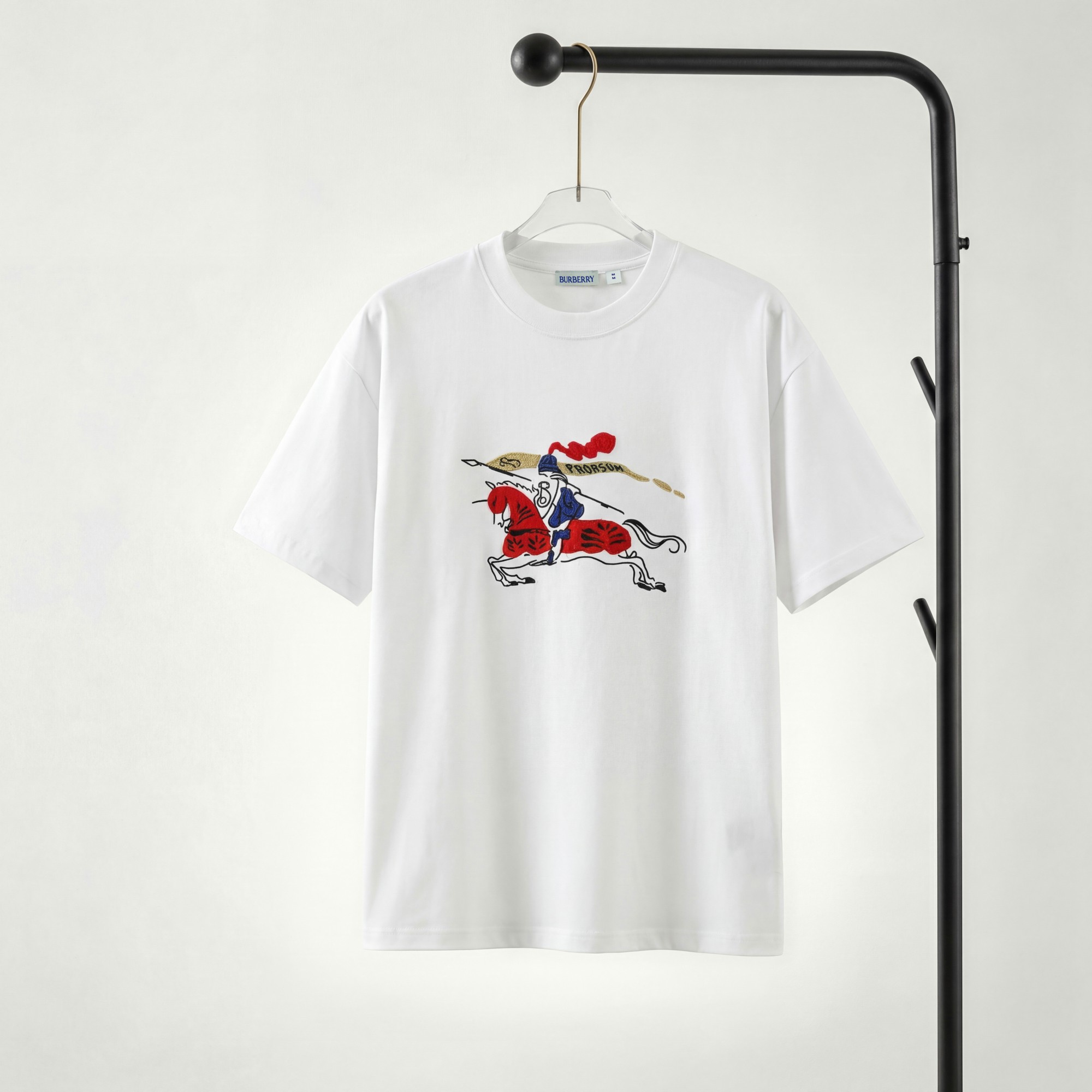 Camiseta de manga corta con bordado de caballo de guerra P85 Burberry, tejido 100% puro algodón de doble hilo, completa…