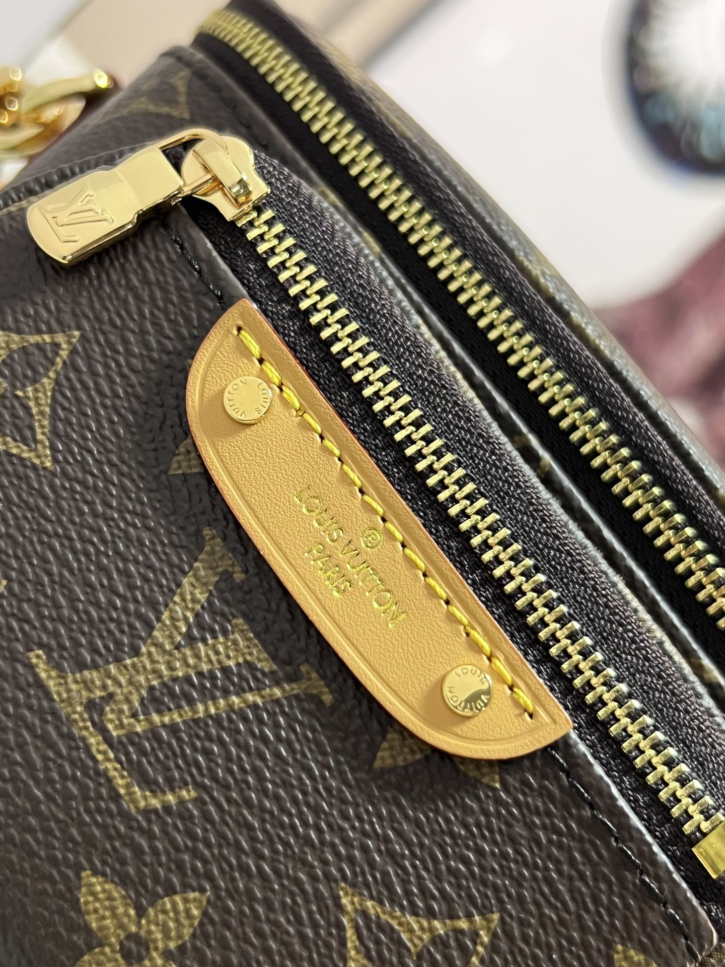 Louis Vuitton Haute Couture Classic Luxury Handbag Shoulder Crossbody 5