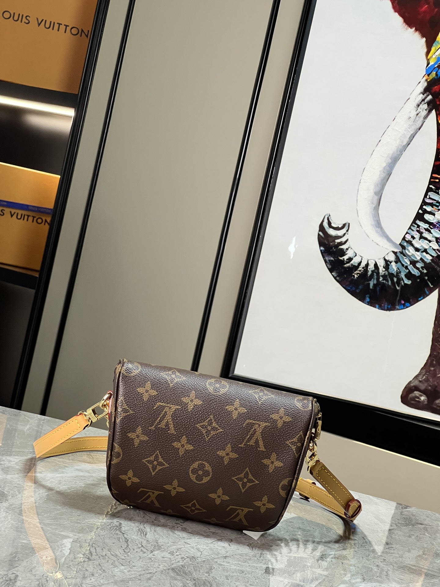 Louis Vuitton Haute Couture Classic Luxury Handbag Shoulder Crossbody 3