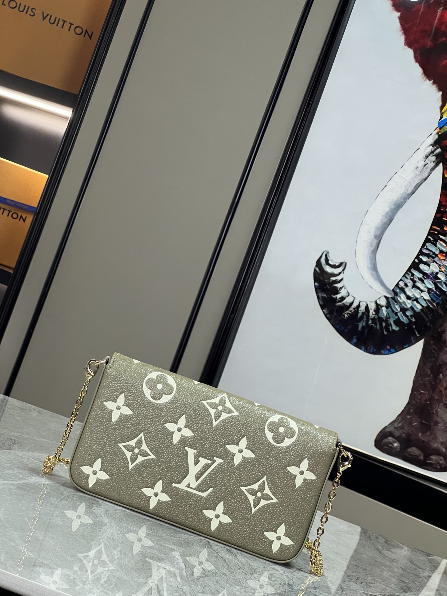 Louis Vuitton Haute Couture Classic Luxury Handbag Shoulder Crossbody 2