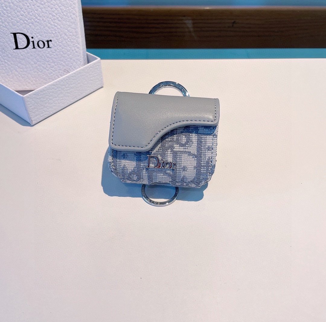 Dior官网款耳机包迪奥拼色耳机包原版五金一个尺寸73mm*68mm*35mm适用任何尺寸蓝牙耳机包挂件