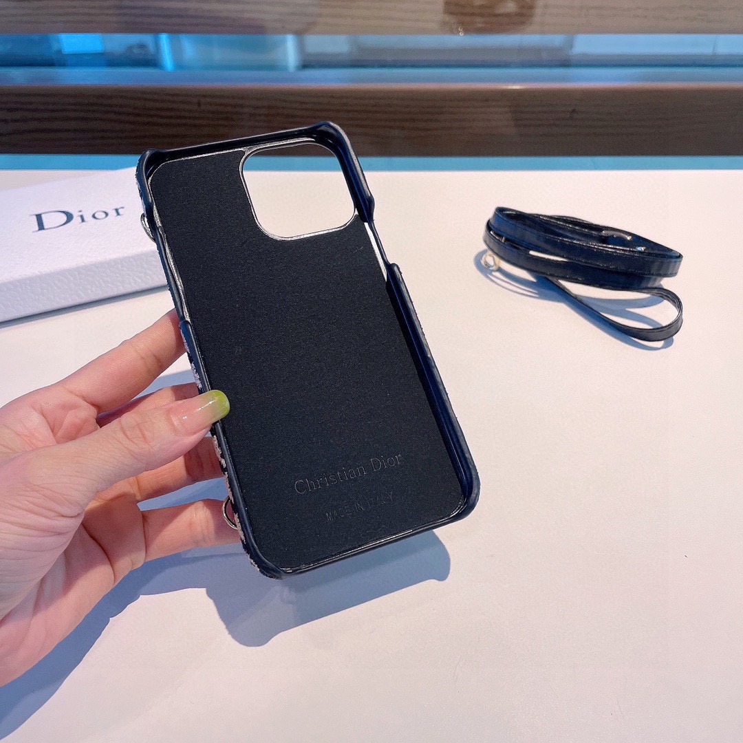 Dior迪奥千鸟格斜挎卡包手机壳型号为了不出现报错型号请打开本机查看手机设置显示的型号️️️iPhone