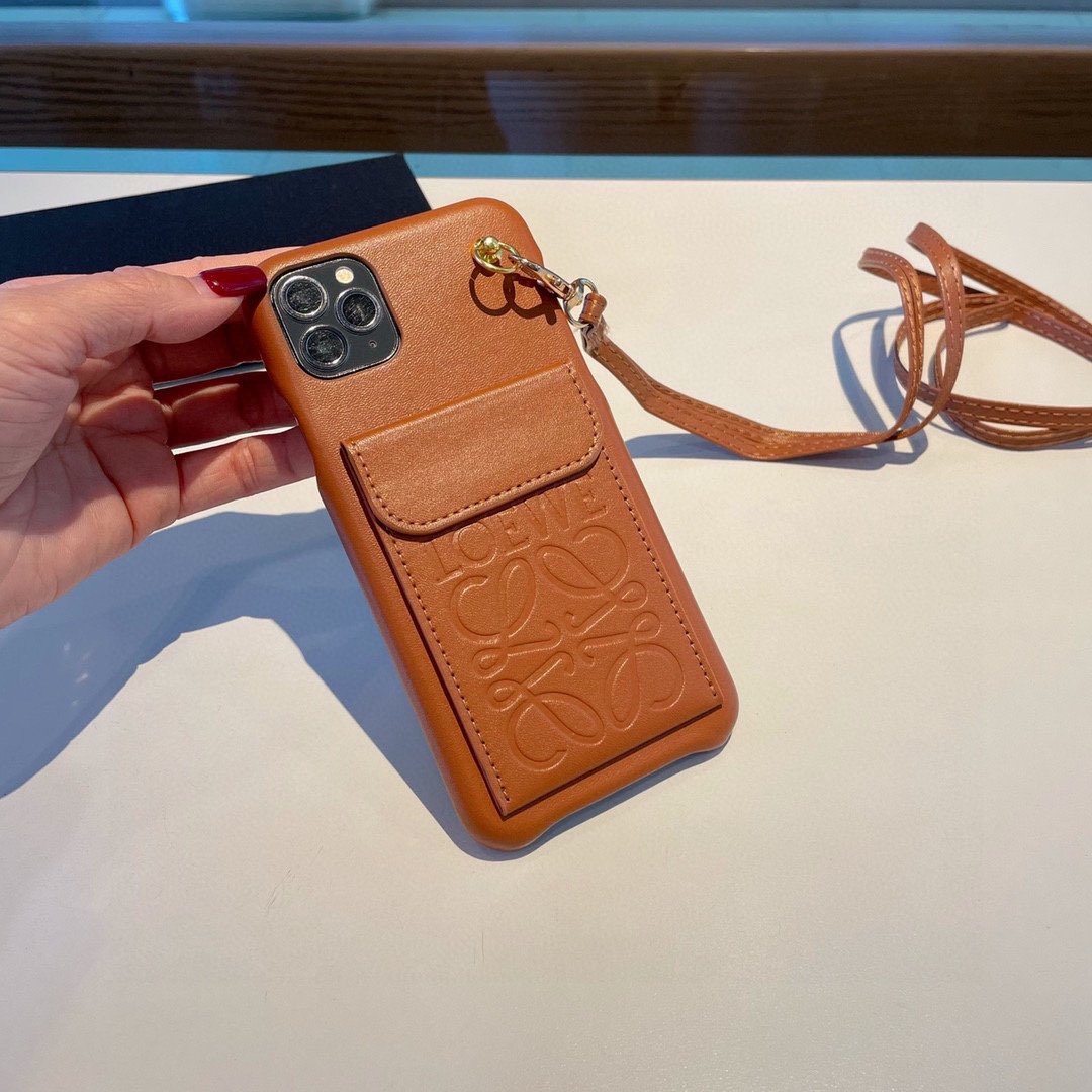 Loewe罗意威新款卡包手机壳插卡配斜挎挂绳高端品质！iPhone15已出型号为了不出现报错型号请打开本