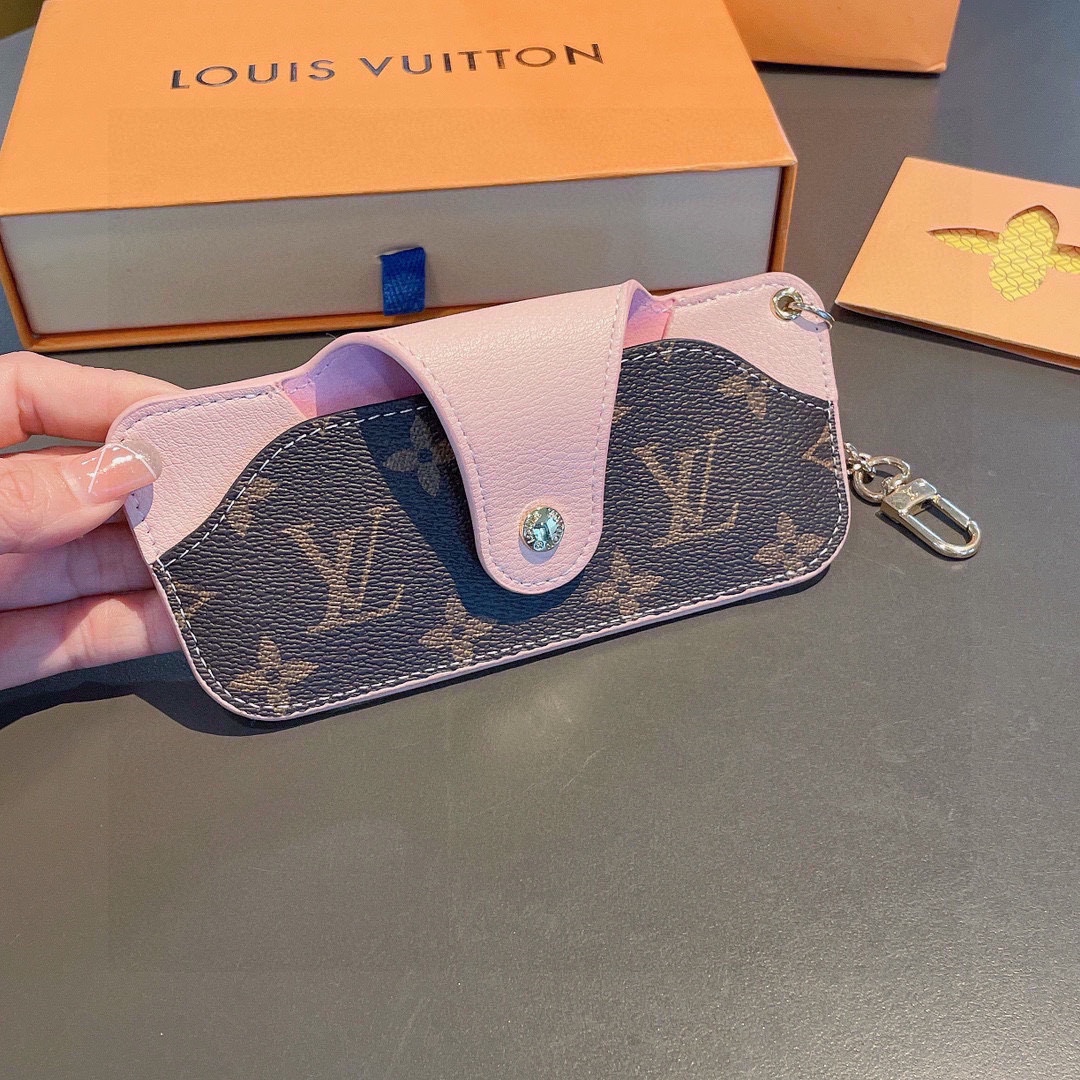 Louis Vuitton Zonnebrillen Groen Roze