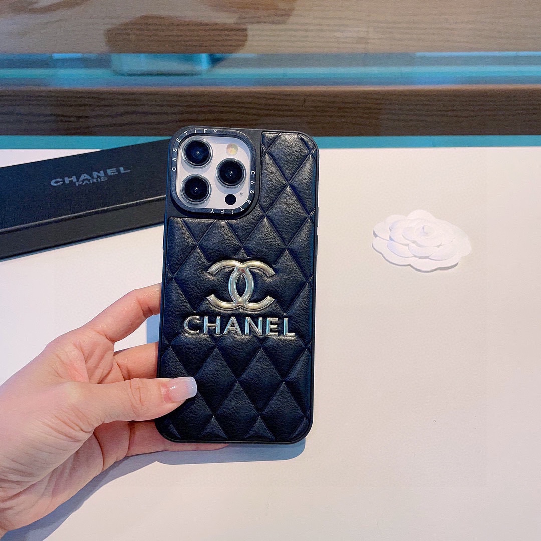 Chanel Embossed Two-in-One Leather Full-Coverage Phone Case with - Comprehensive 5