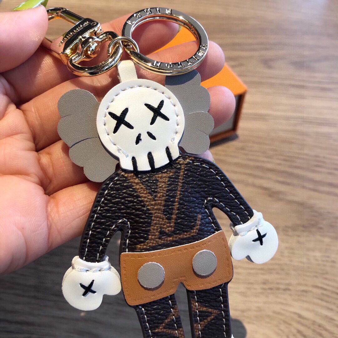LOUIS VUITTON ✕ KAWS Keychain / Bag Charm & LV Monogram Phone Case - Comprehensive 4