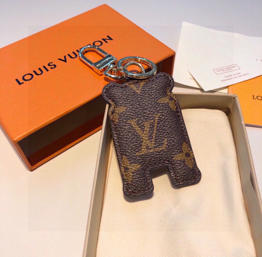 LV Lion Bag Charm and Key Holder - Comprehensive 8