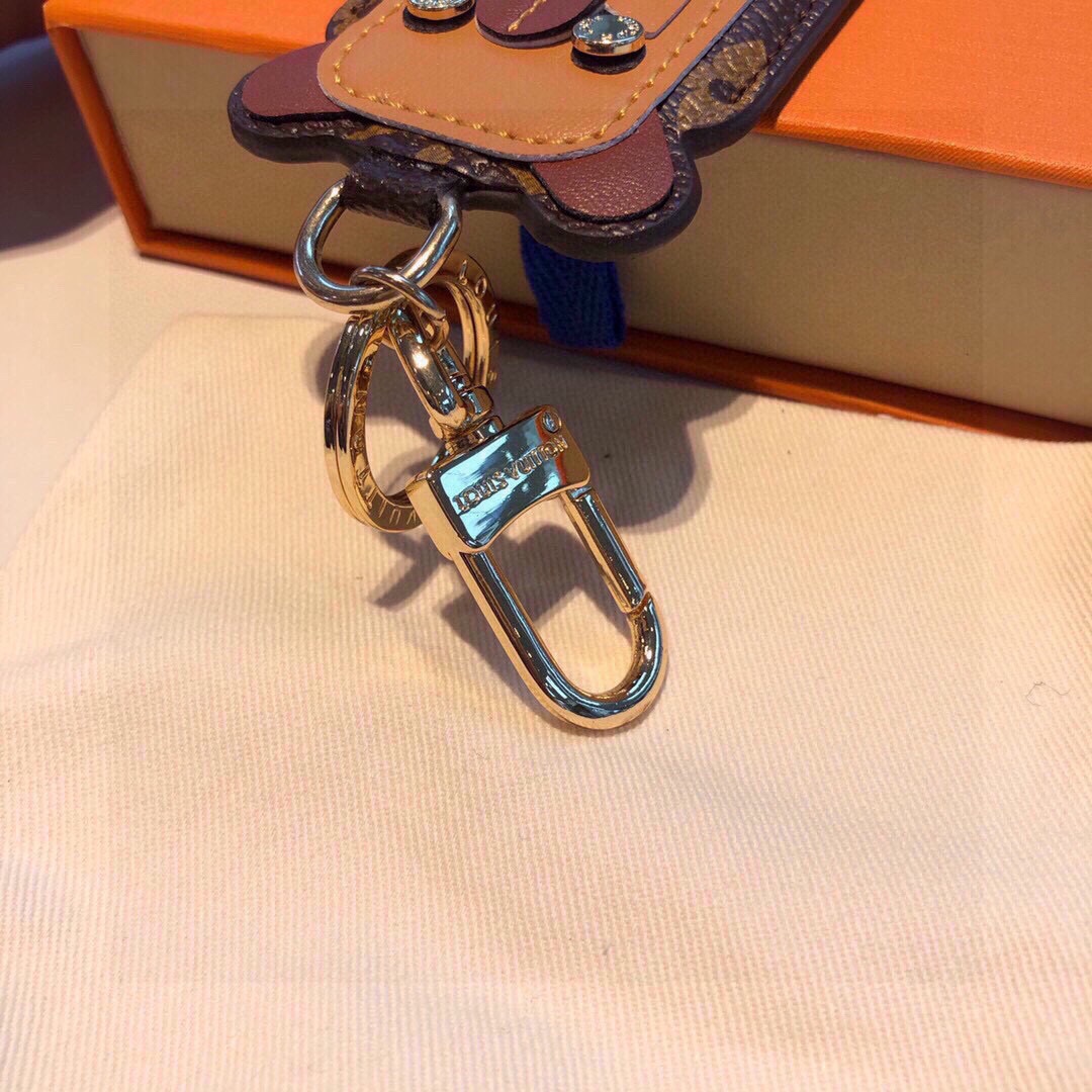 LV Lion Bag Charm and Key Holder - Comprehensive 9