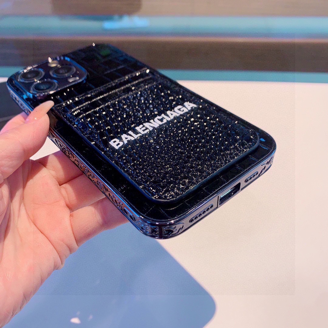 iPhone Series Updates: Precision Protection, Electroplating Edge, High-Quality Leather. - 图片 9