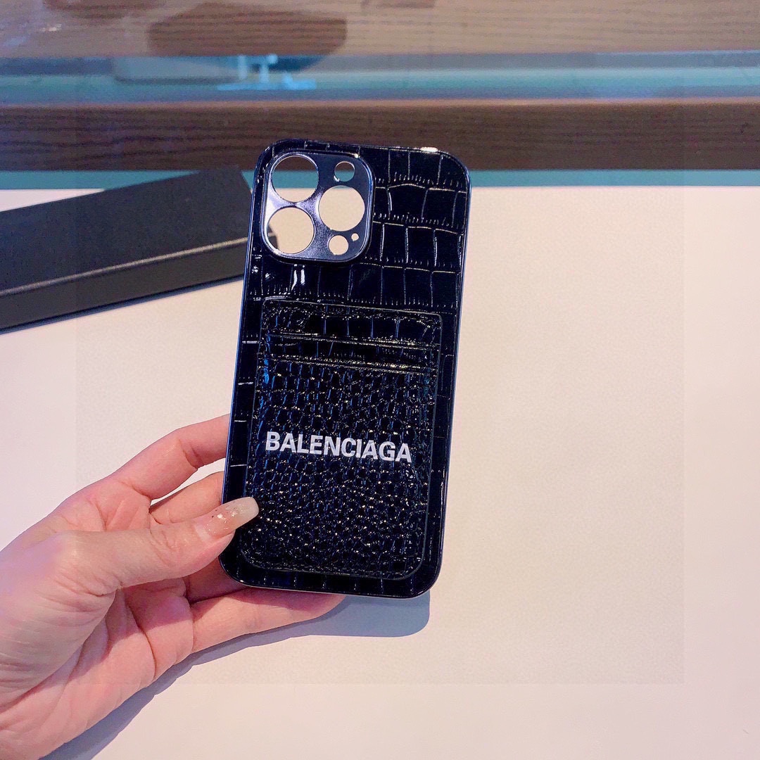 iPhone Series Updates: Precision Protection, Electroplating Edge, High-Quality Leather. - 图片 5