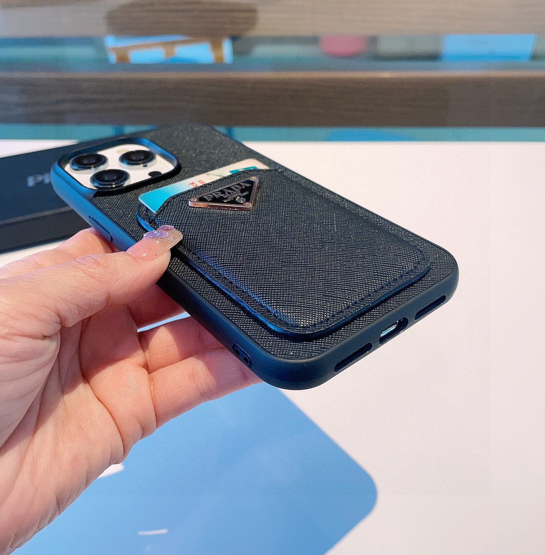 Latest iPhone Models and Sizes: iPhone16 series updates, iPhone15 and iPhone14 variations, including Pro Max versions. - 图片 5