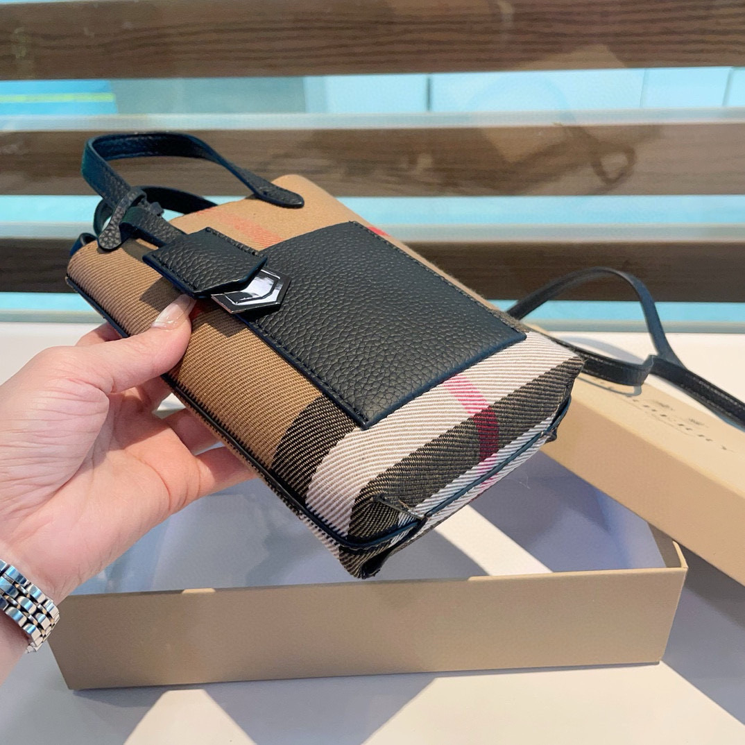 Stylish Burberry Baballie Mobile Bag with Classic Plaid Design for Everyday Essentials - 图片 5