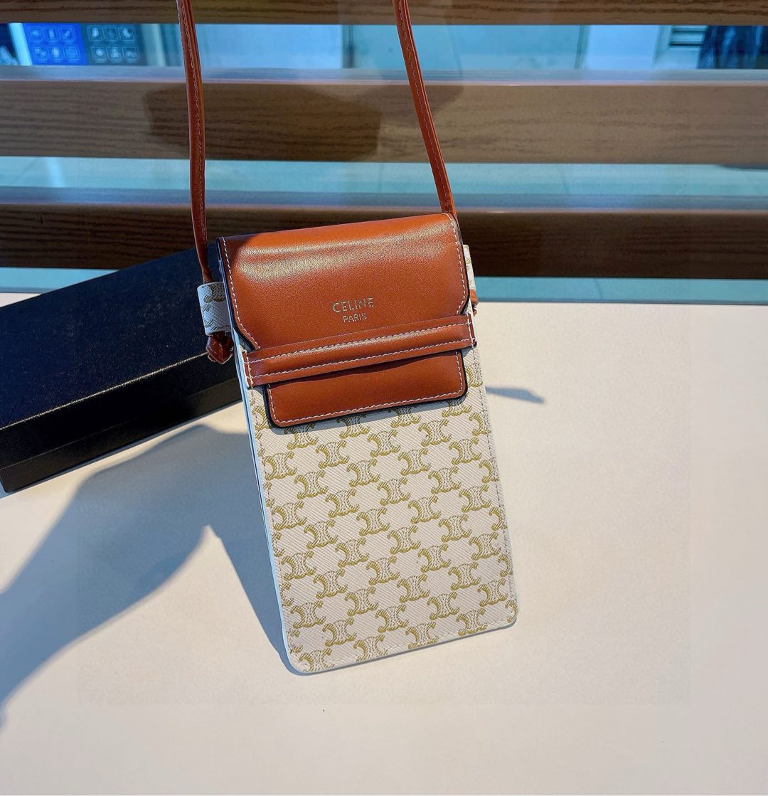 “Celine’s Hottest Slashy Cell Phone Bag: Crafty Double-Packed Must-Have for Out-of-Home Essentials” - 图片 2