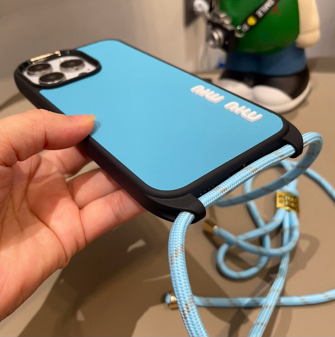 Miumiu’s New iPhone16 Series Cell Phone Shells Overview and Customization Options - 图片 7