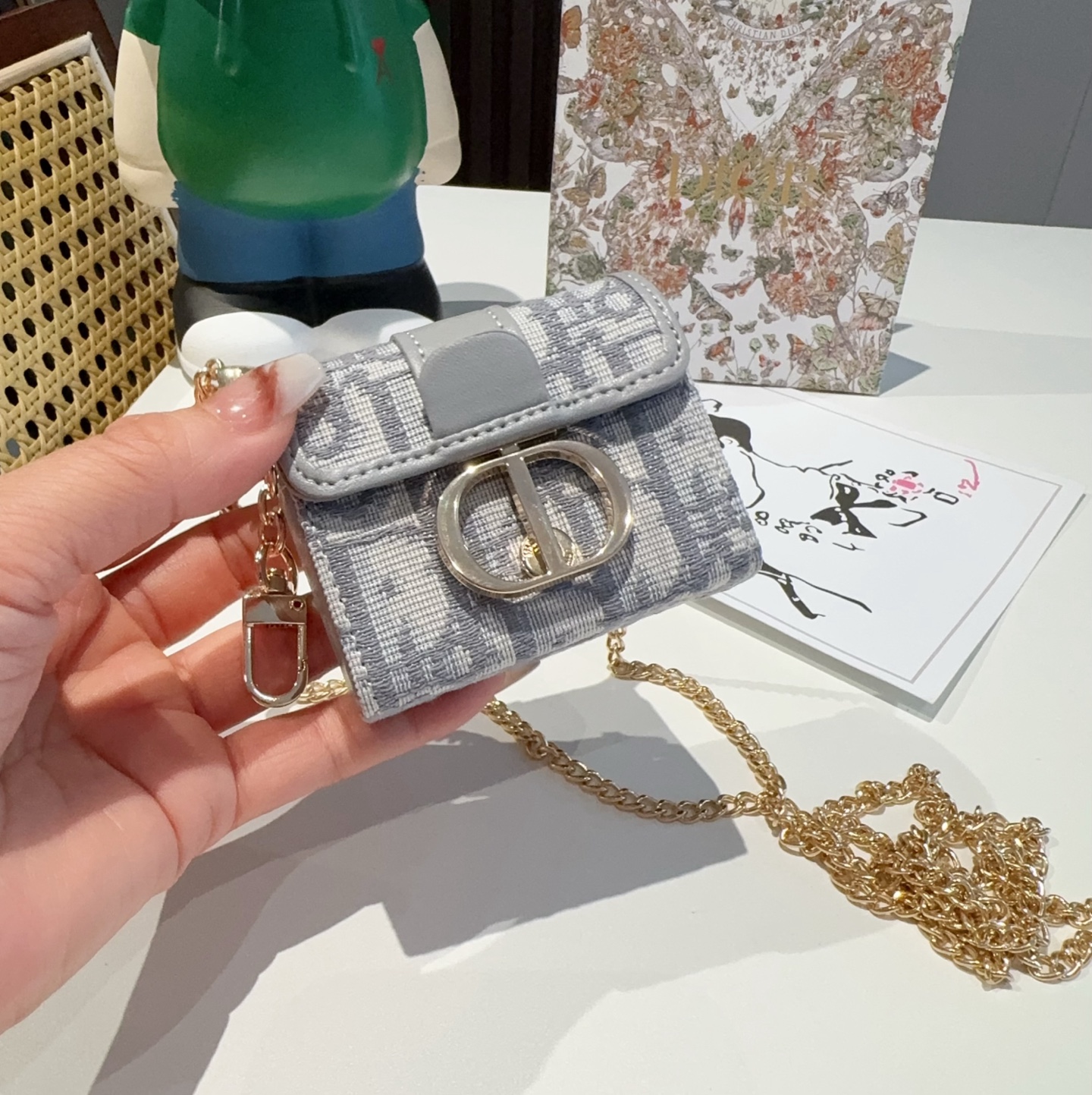 Dior Mondo Series Bluetooth Headset Kit with Slashed Chain and Mini Buns Package - 图片 3