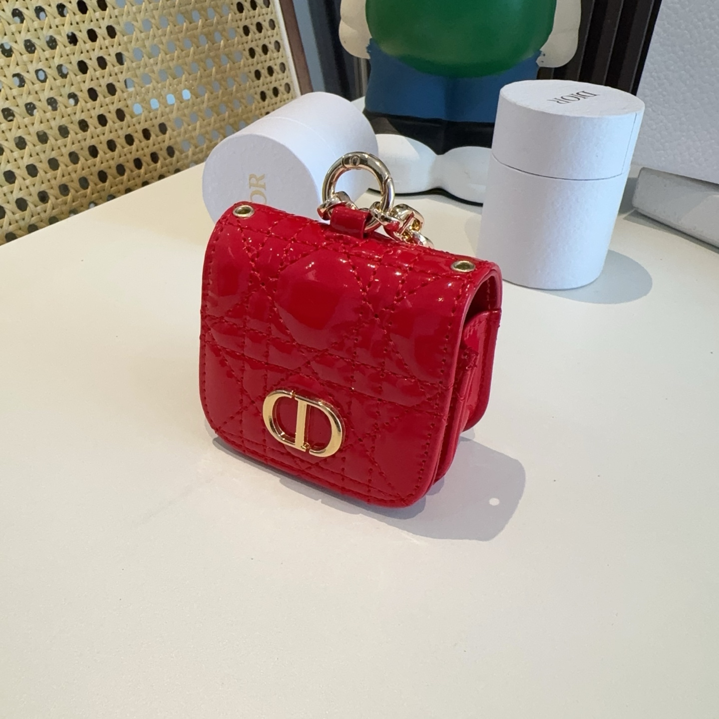 Diordio de Cirque Bluetooth Mini-CD Player with Tilt Chain – Compact Package Option - 图片 5