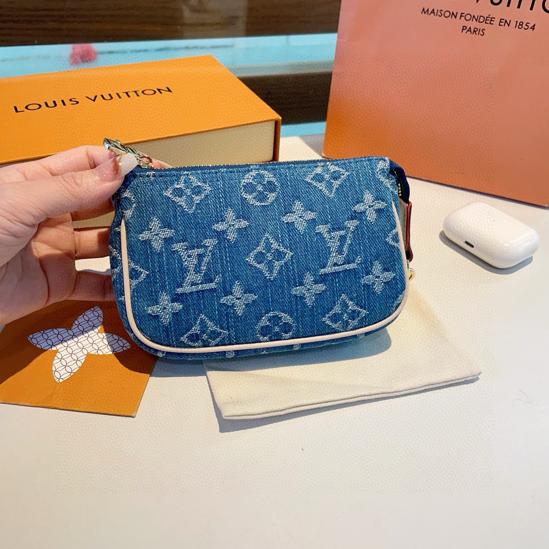   ➕配斜挎长链❗️新品❗️☀️Louis Vuitton 路易威登lv迷你牛仔麻将包 手机包 钥匙扣 