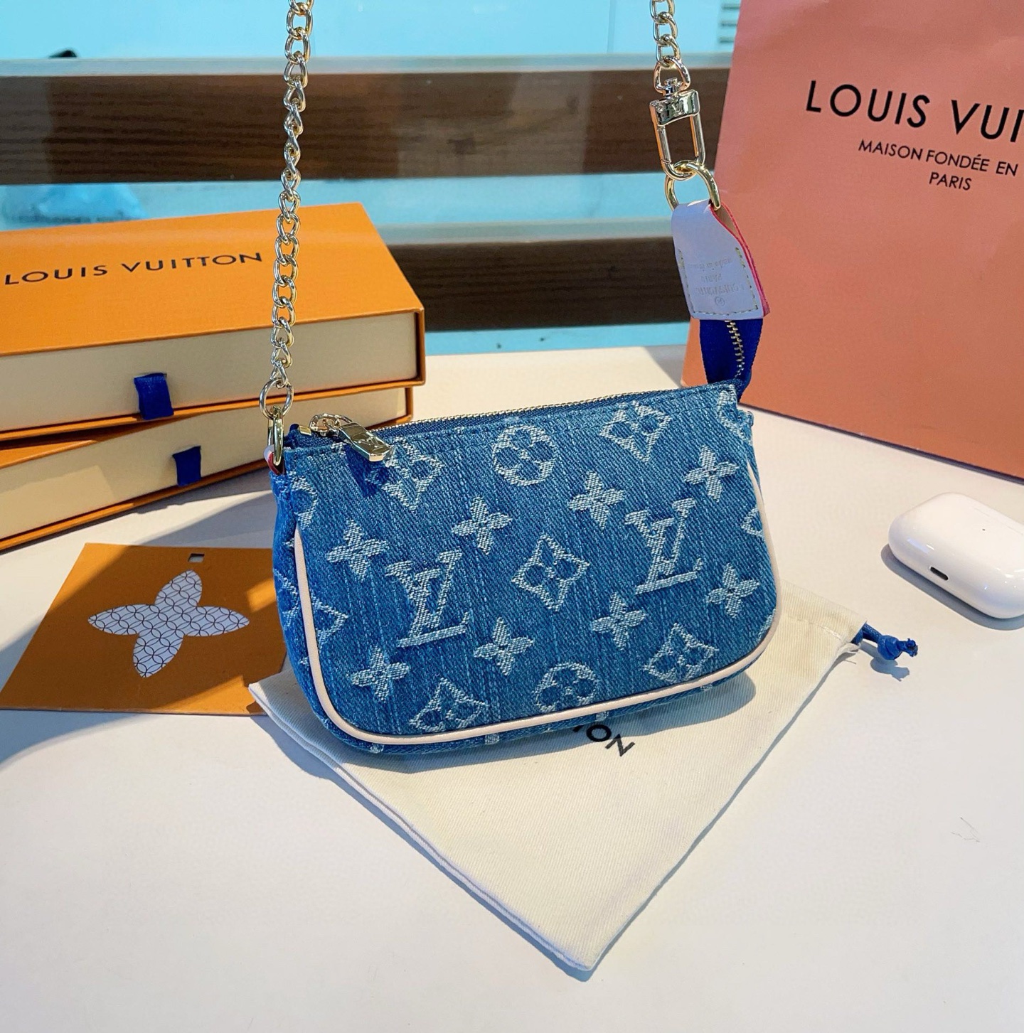   ➕配斜挎长链❗️新品❗️☀️Louis Vuitton 路易威登lv迷你牛仔麻将包 手机包 钥匙扣 