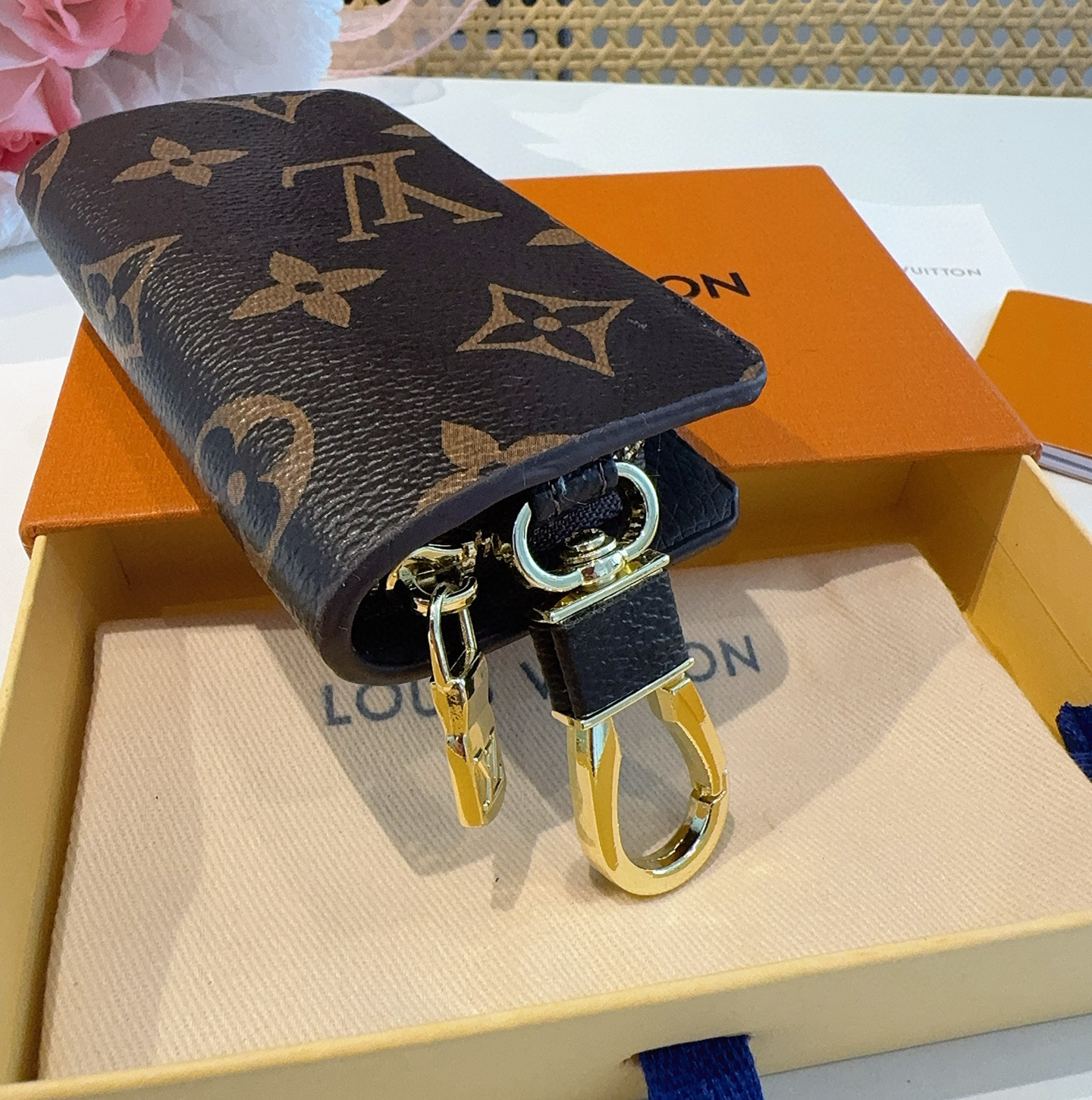  。LV经典老花钥匙包，车钥匙包 挂件配饰