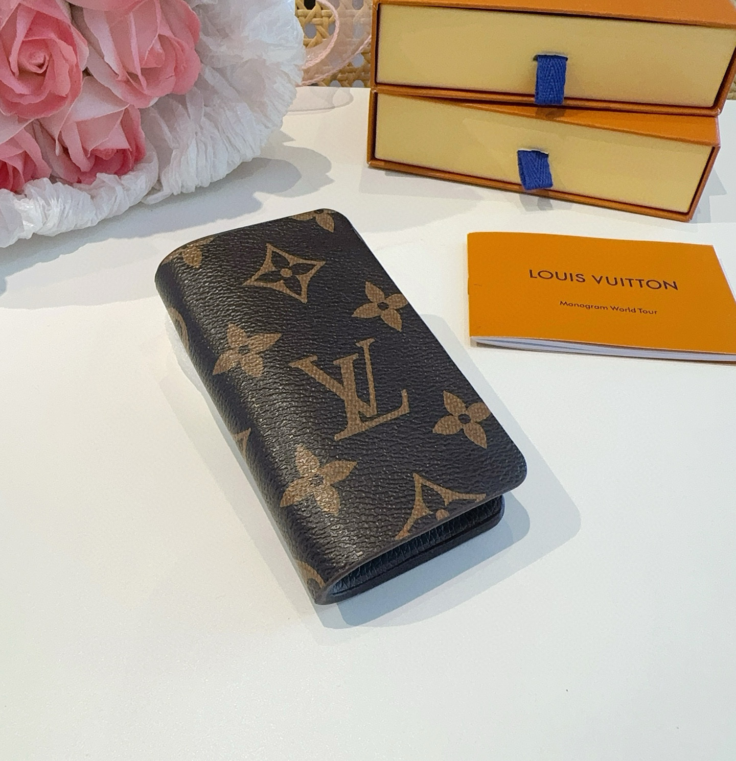  。LV经典老花钥匙包，车钥匙包 挂件配饰