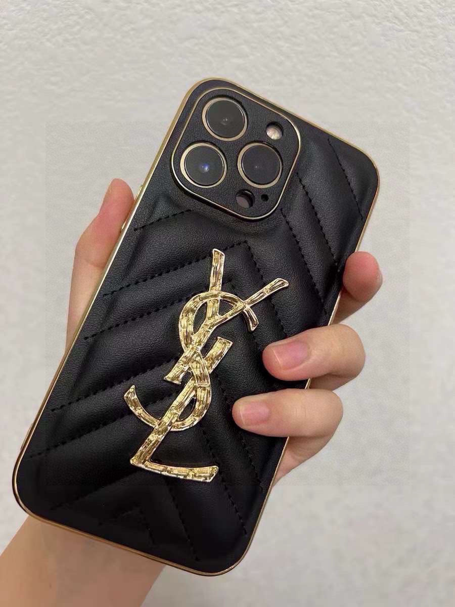 。YSL圣罗兰🖤🖤包包气垫同款 电镀工艺全包手机壳,凹造型神器强
型号:为了不出现报错型号,请打开本机