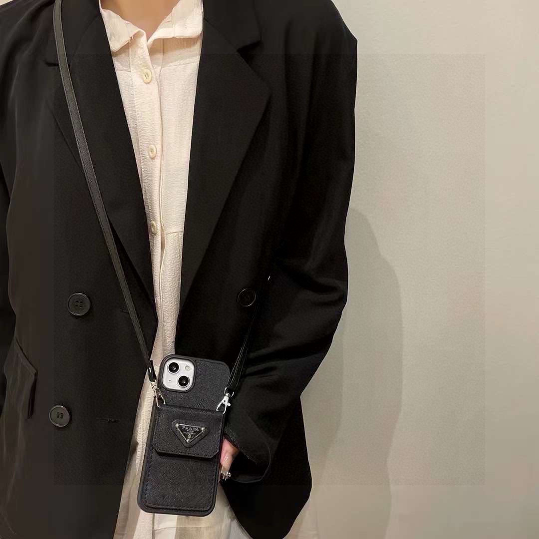 。普拉达斜挎卡包手机壳,全包素材 零钱包卡包手机壳
型号:为了不出现报错型号,请打开本机查看手机设置显