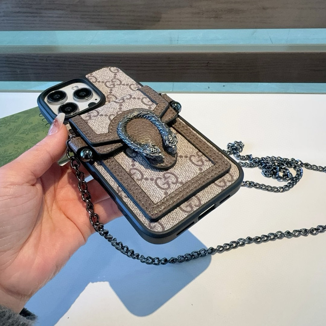 。。蛇🐍年爆款 Gucci古驰贴皮酒神系列蛇头卡包手机壳 斜挎手机壳
型号:为了不出现报错型号,请打开