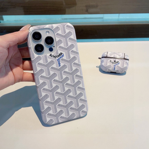 Goyard iPhone Case with Signature Pattern | Protective & Stylish 1 Goyard iPhone Case with Signature Pattern | Protective & Stylish