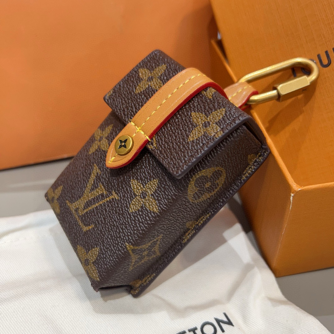 ❗️新品❗️Louis Vuitton 路易威登lv中古系列烟盒挂件挂饰可放耳机 零钱 车钥匙 香烟等小