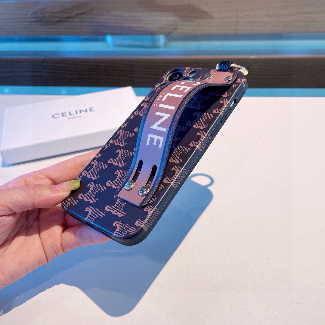 。赛琳CELINE直边波点相框,手腕带手机壳,全包磨砂软壳 凹造型神器!
型号:为了不出现报错型号,请