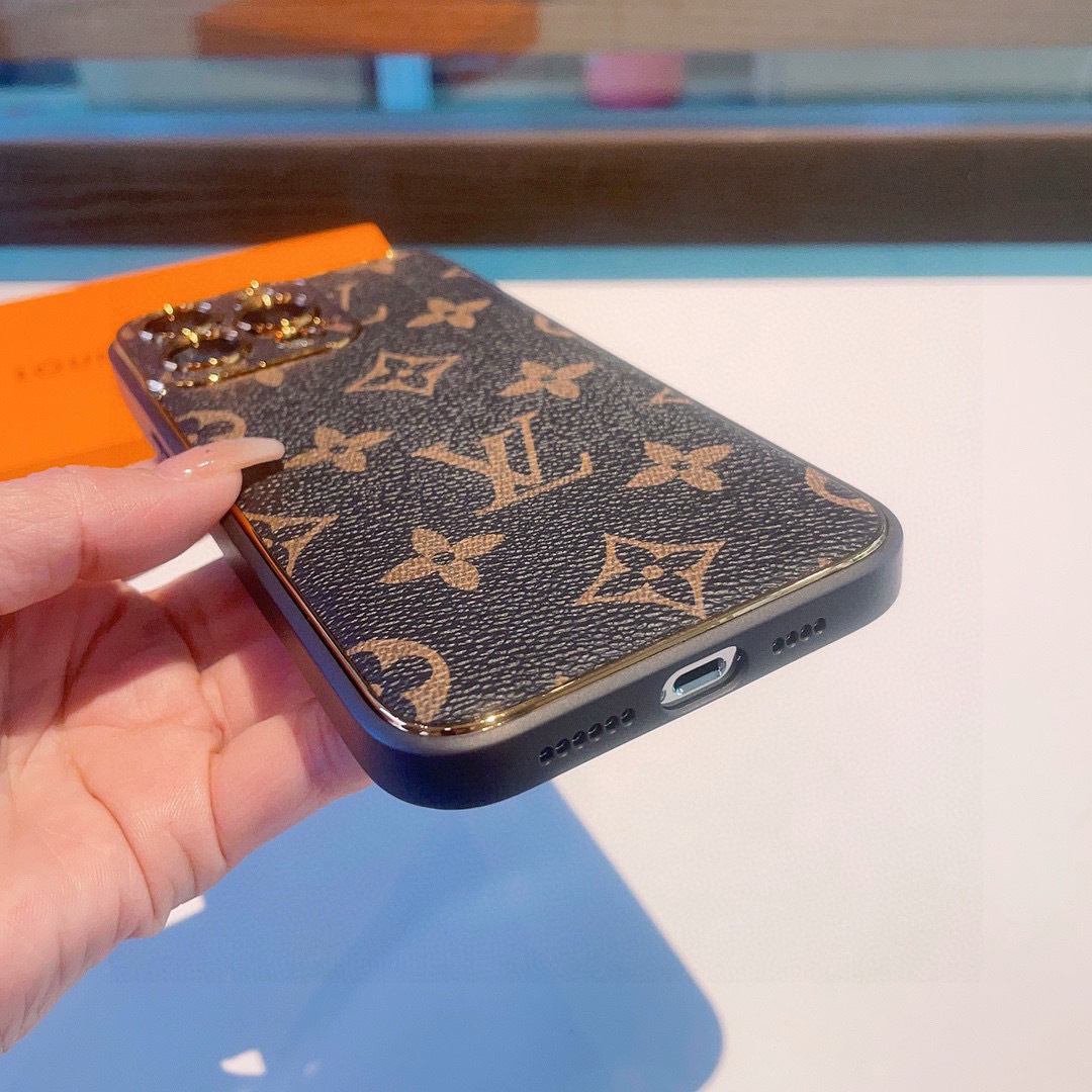 💗lv经典电镀老花手机壳 二合一全包新材料,手感舒适!
型号:为了不出现报错型号,请打开本机查看手机设置