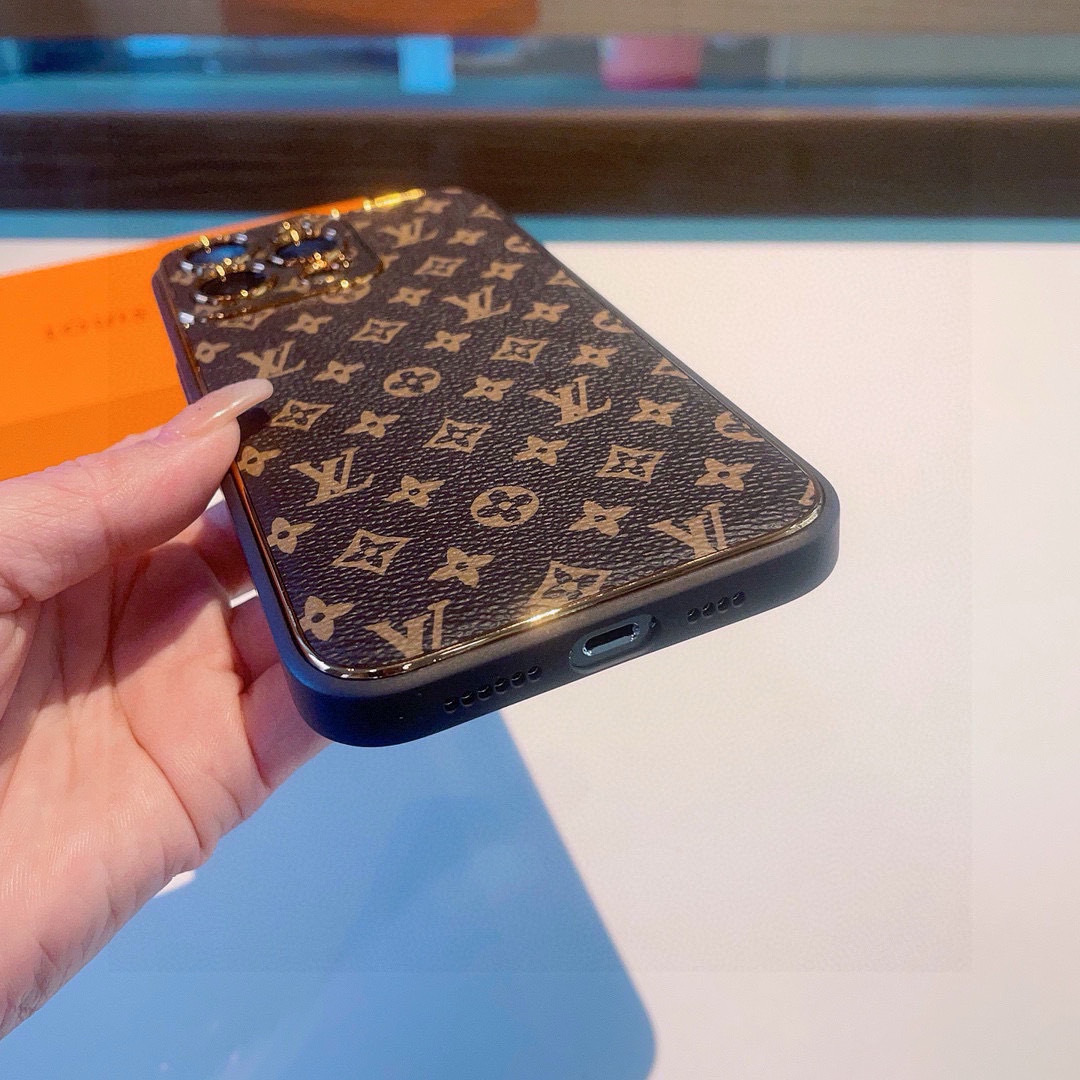 💗lv经典电镀老花手机壳 二合一全包新材料,手感舒适!
型号:为了不出现报错型号,请打开本机查看手机设置