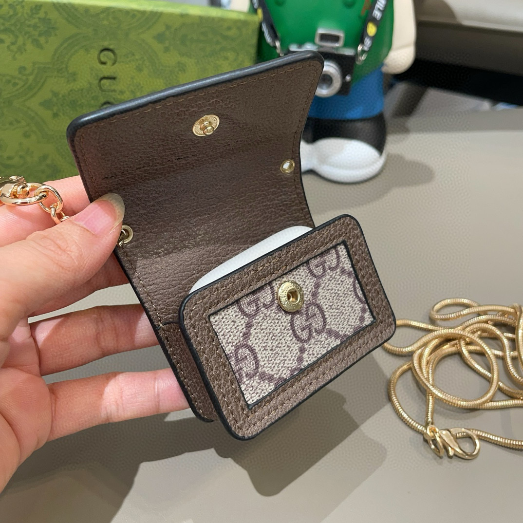 。Gucci古驰通用蓝牙耳机包，GUCCI oPhidia系列耳机包钥匙扣挂饰包饰！配长链条🉑️斜挎，挂