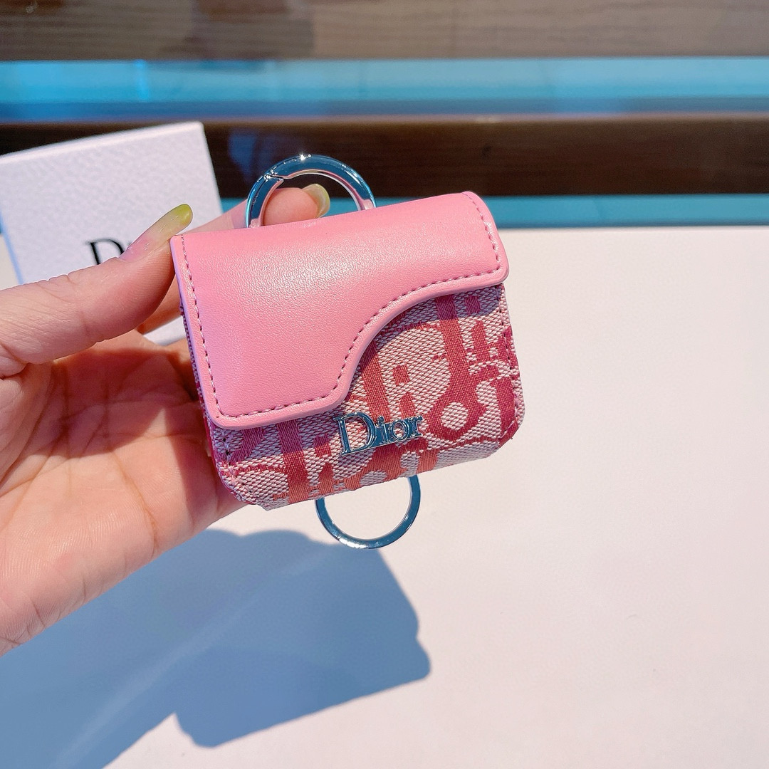  。Dior官网款耳机包，迪奥拼色耳机包，原版五金，一个尺寸73mm*68mm*35mm，适用任何尺寸蓝