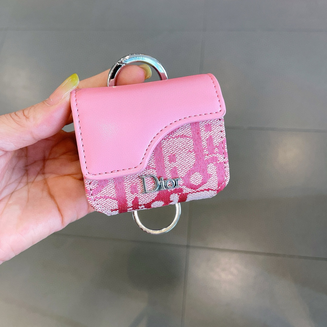  。Dior官网款耳机包，迪奥拼色耳机包，原版五金，一个尺寸73mm*68mm*35mm，适用任何尺寸蓝
